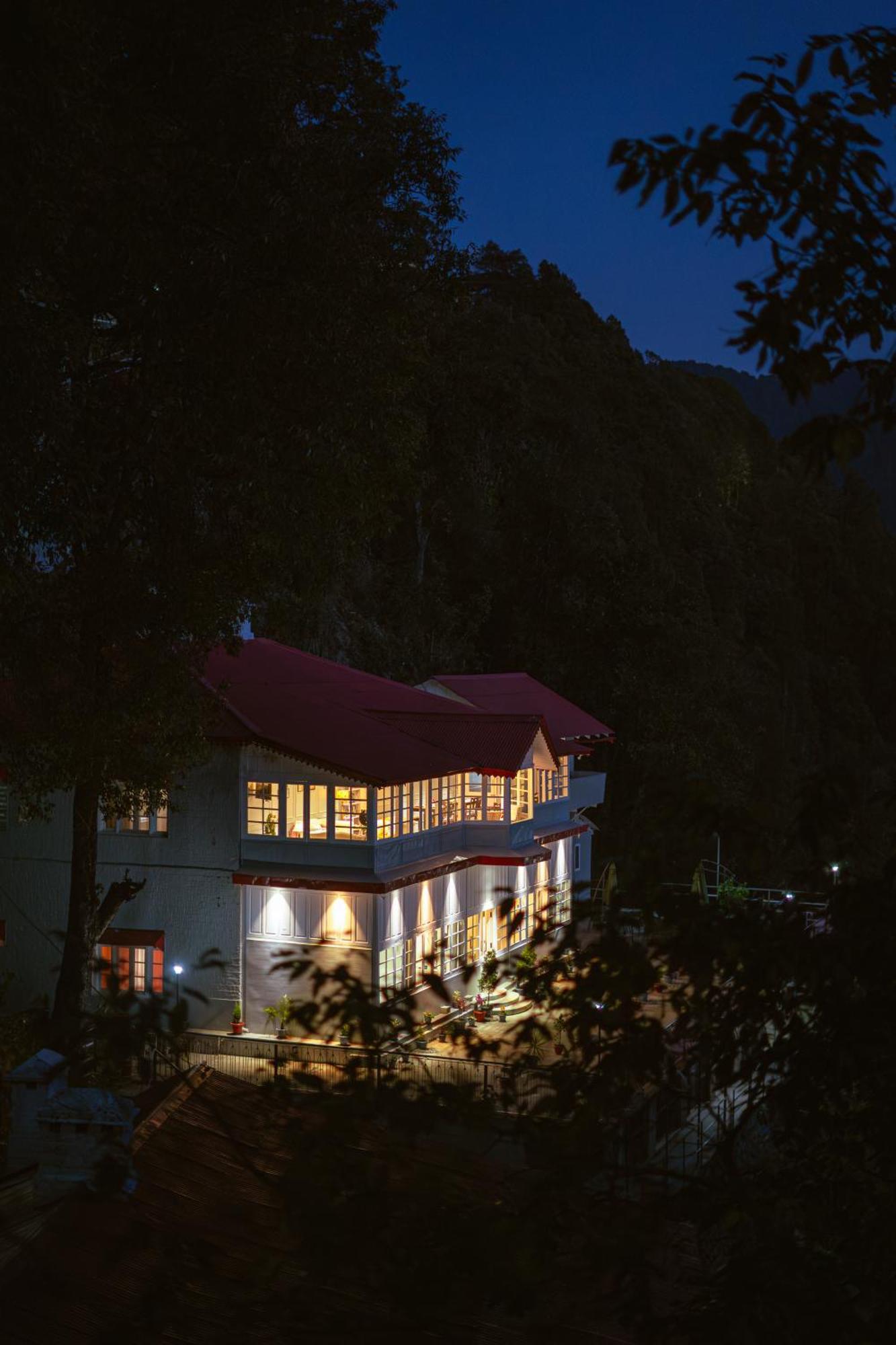 Hotel Crags دالهوزي المظهر الخارجي الصورة